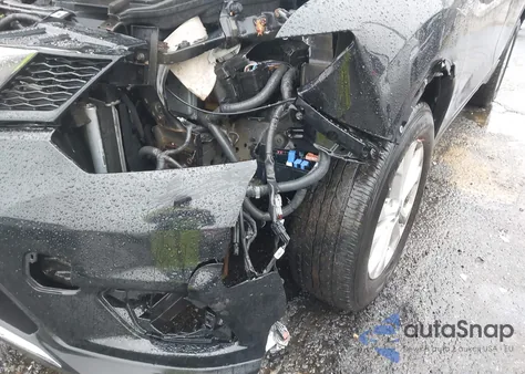 2014 Nissan Rogue Sv z USA, uszkodzony, nr VIN 5N1AT2MV0EC751095